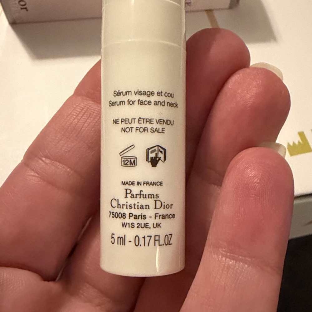 3/$15 🌸 Dior Capture Totale Super Potent Serum - - Picture 8 of 8